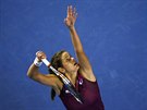 Nmecká tenistka Julia Görgesová podává v utkání 2. kola Australian Open proti...