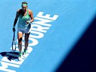 Bloruská tenistka Viktoria Azarenková zatíná pst v osmifinále Australian Open.