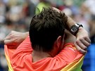 výcarský tenista Stan Wawrinka se pevléká bhem osmifinálového zápasu na...