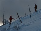 Na Plechý chodí skialpinisté a turisté na snnicích z Rakouska.