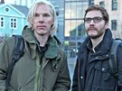 Benedict Cumberbatch a Daniel Bruhl ve filmu Wiki Leaks