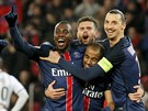 PAÍSKÁ RADOST  Blaise Matuidi (zleva), Lucas, Thiago Motta a Zlatan...