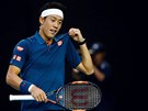 JAPONSKÉ ESO. Kei Niikori ve tvrtfinále Australian Open s Novakem Djokoviem.