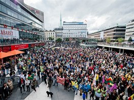 Vítání migrantů ve Stockholmu (září 2015)