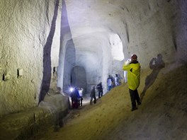 Bývalý kaolinový důl v Nevřeni na Plzeňsku. (19. ledna 2016)