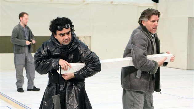 V opee Jin pl ztvruje Roberta Scotta tenorista Roberto Villazn a Roalda Amundsena barytonista Thomas Hampson. Zbr ze zkouky