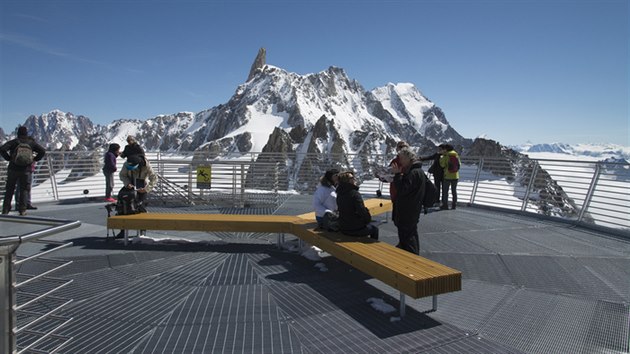 Nvtvnci vyhldky maj Mont Blanc jako na dlani.