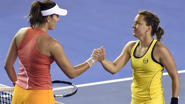 esk tenistka Barbora Strcov se zdrav po vtznm duelu 3. kola Australian Open se panlkou Muguruzaovou.
