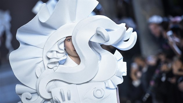 Viktor & Rolf Haute Couture: kolekce jaro - lto 2016