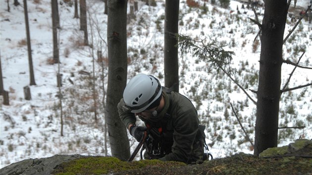 Pt destek eskch i zahraninch vojk se letos na Jesenicku astn 22. ronku extrmnho zvodu Winter Survival.