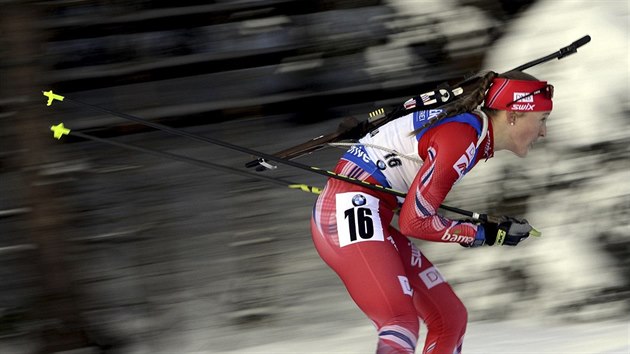 Norsk biatlonistka Fanny Horn Birkelandov na trati v Anterselv.
