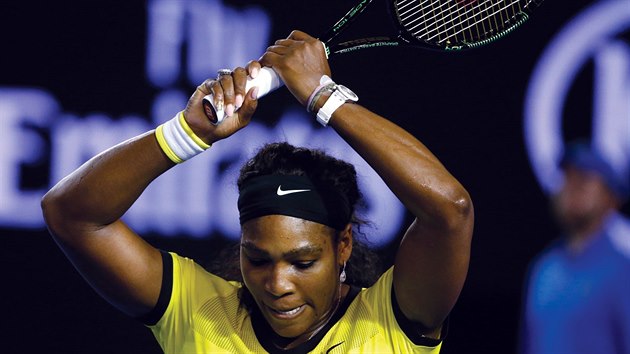 Serena Williamsov po nepovedenm deru v semifinle Australian Open