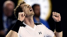 Andy Murray se raduje z postupu do semifinále Australian Open.
