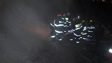 Záchrana speleologa z jeskyn u Holtejna na Blanensku zabrala est hodin (23....