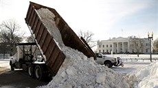 Odklízení snhu ve Washingtonu.