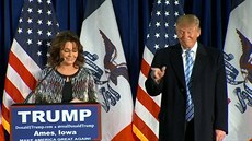 Sarah Palinová podpoila Donalda Trumpa.