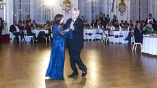 Prezident Milo Zeman a jeho manelka Ivana na tanením parketu