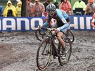 Femke van den Driesscheová mla v sobotním závod en do 23 let v kole...
