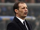 Massimiliano Allegri kouuje fotbalisty Juventusu.