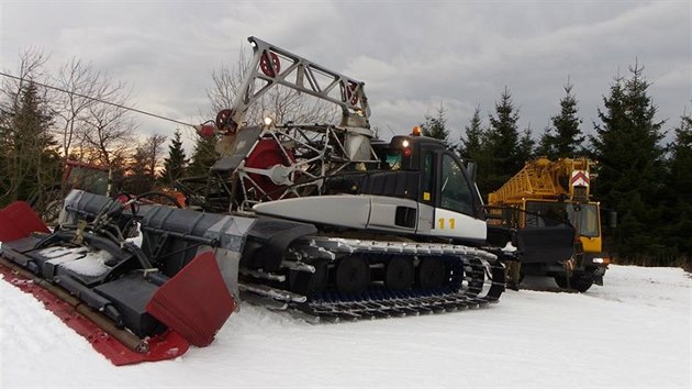 K porouchan lanovce na ertovu horu thly jeb po sjezdovce dv rolby.