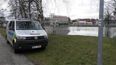 Jiho�e�tí policisté �e�í druhý p�ípad utonutí ve Vltav� v jednom týdnu.