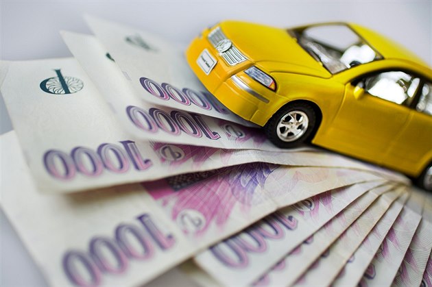 Pokud dojde k autonehod� a pot�ebujete s jejím �e�ením pomoci, v�dy byste m�li telefonovat své poji��ovn�, která zajistí asistenci. Ilustra�ní snímek