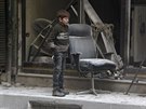 Syrský chlapec v ulicích Aleppa (4. února 2016)