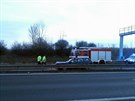 Dopravní nehoda na D7 ve smru z Prahy na Chomutov (8. února 2016).