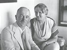 Edvard Bene s Hanou Beneovou v Sezimov Ústí, 1933 (z knihy eskosloventí...