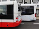 Porovnání délek praských autobus SOR NB 18 o délce 18,75m a Mercedes-Benz...