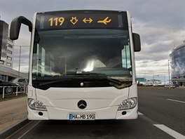 Jednaadvacetimetrov testovac autobus m orientace (laicky oznaen ) pro...