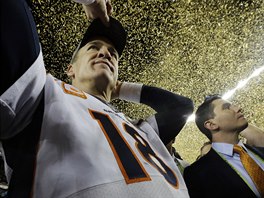 Slavn Peyton Manning z Denveru po triumfu v Super Bowlu
