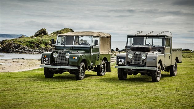 Slavnostn jzda model Land Rover po ostrov Islay ve Skotsku, kde jmno tto automobilky vzniklo.