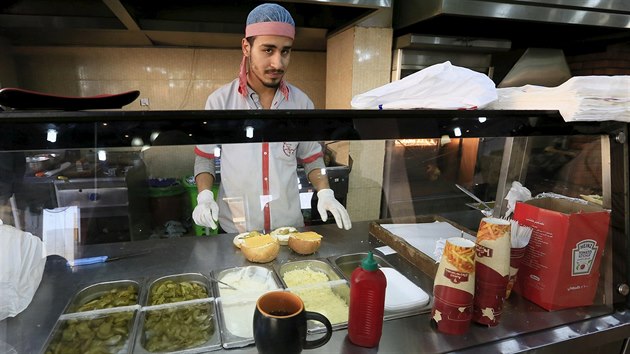 Syrsk restaurace Shawermat Anas v Chartmu (28. ledna 2016).