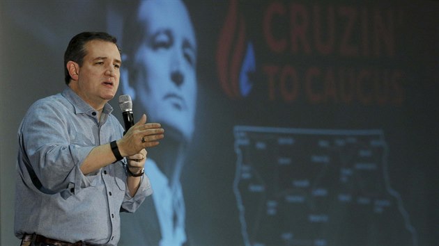 Uchaze o nominaci republikn do prezidentskch voleb v USA Ted Cruz na mtinku v hlavnm mst Iowy Des Moines