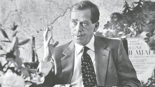 Vclav Havel ve sv pracovn, 1995 (z knihy eskoslovent prezidenti, Paseka 2016)