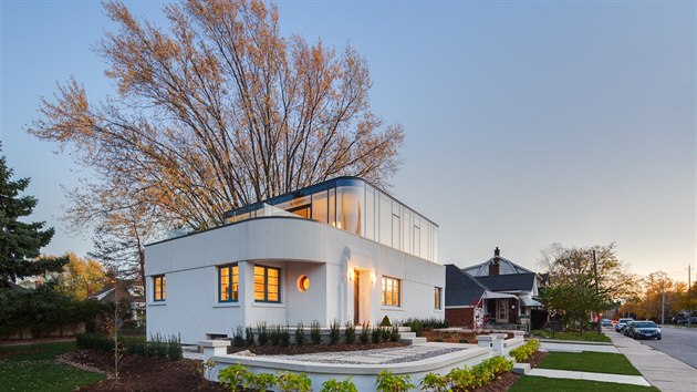 Pvodn dm v kanadskm Hamiltonu v provincii Ontario postavil architekt Edward Glass v roce 1939 pro rodinu Jacka Hamblyho.