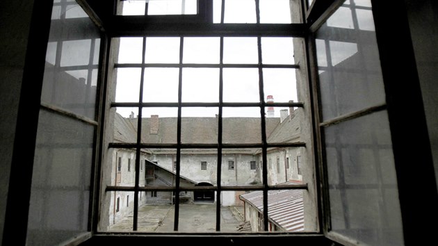 Bývalou věznici v brněnském Cejlu využívalo hned několik režimů. Nyní ale už několik desetiletí chátrá.