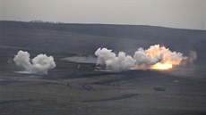 Manévry ozbrojených jednotek samozvané Luhanské lidové republiky na východ...