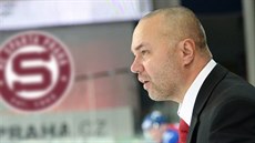 Trenér Jiří Kalous povede hokejisty Sparty.