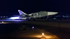 Start Su-24M2 na noní misi, Sýrie