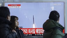 Lidé reagují na vyputní rakety dlouhého doletu (7. února 2016)