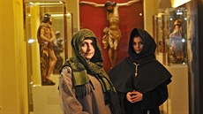 V kápi i v átku. Takto vypadaly oblíbené kostýmované prohlídky na tebíském...