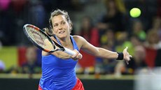 I TOHLE MÁM. Barbora Strýcová v deblovém utkání Fed Cupu v Rumunsku.