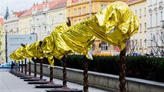 Instalace Zvěrokruh umělce Aj Wej-weje v Praze před Veletržním palácem