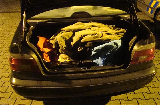 BMW se čtyřmi Syřany zastavili policisté v Dolním Dvořišti.