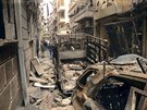 Následky bombardování v kesanské tvrti Aleppa (10. února 2016)