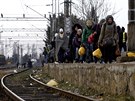 Benci na nádraí v obci Tabanovce na makedonsko-srbské hranici (12. února )