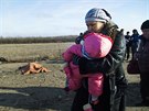Tla cestujících z ukrajinského mikrobusu, který u obce Marinka najel na minu....
