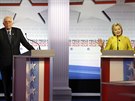 Televizní debata mezi Berniem Sandersem a Hillary Clintonovou (11. února 2016).